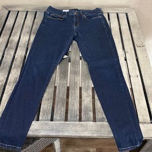 Woman’s Gap Legging Jeans size 28R